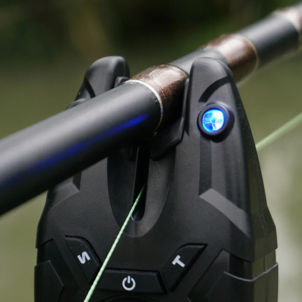 Hirisi 1+3セット ワイヤレス防水鯉釣りアラームシス - Bite Indicator のレビューと価格
